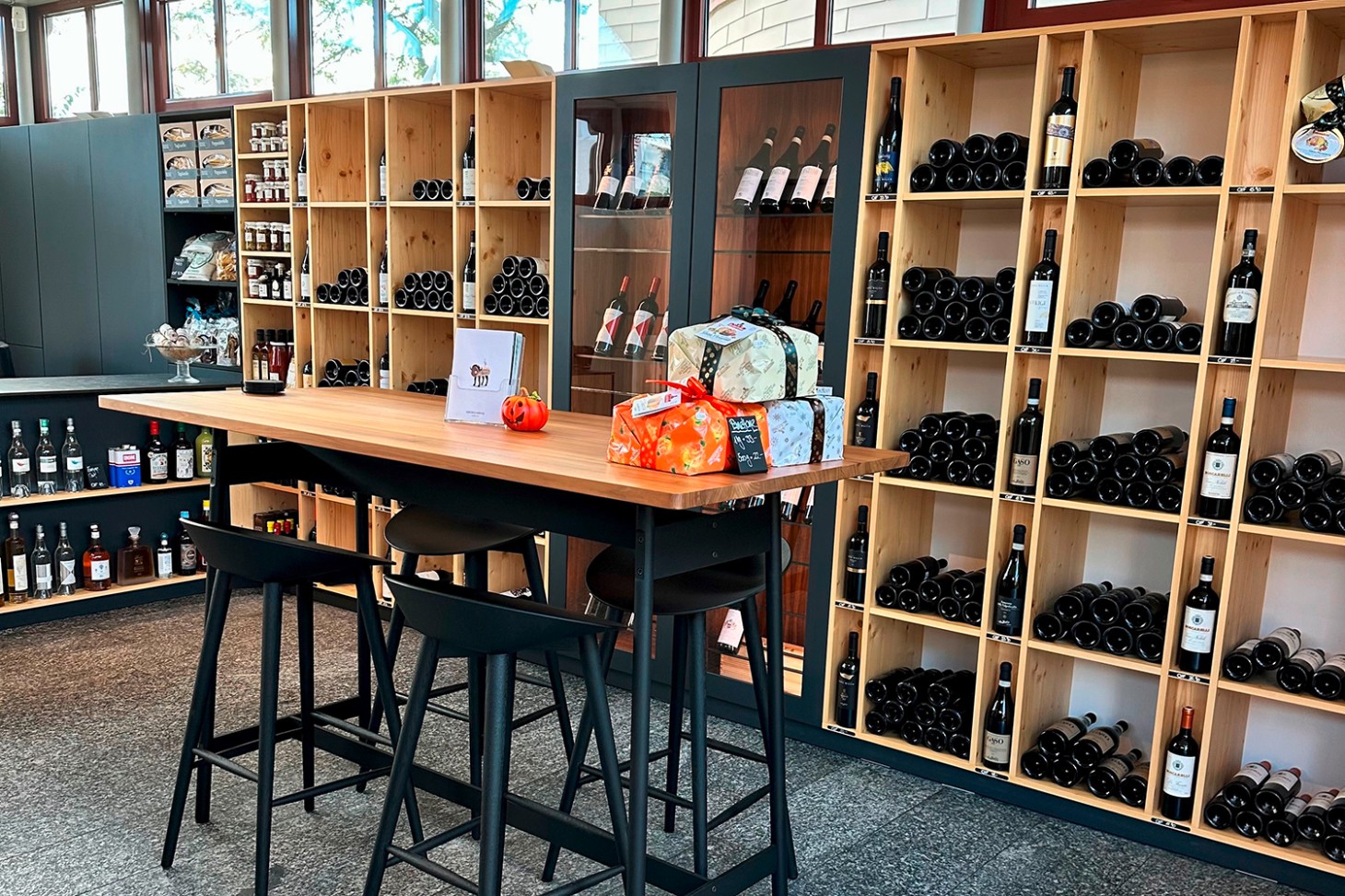 Weibel Weinhandel AG | Vinothek